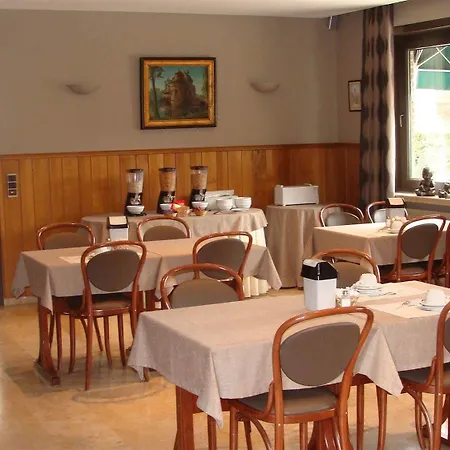 Welkom Hotel 2*